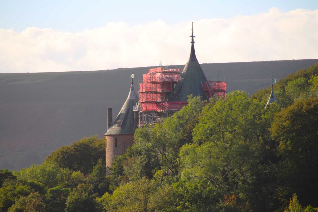 Scaffolding on Castell Coch