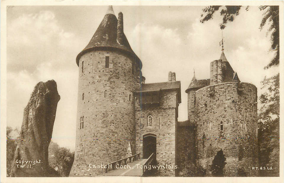 Old postcard featuring Castell Coch